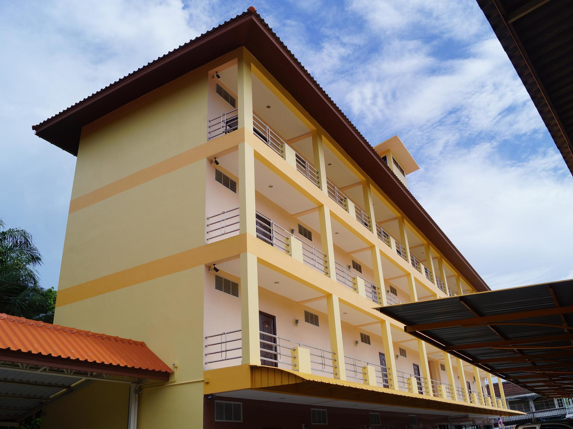 Jirasin Hotel & Apartment Ranong Exterior foto